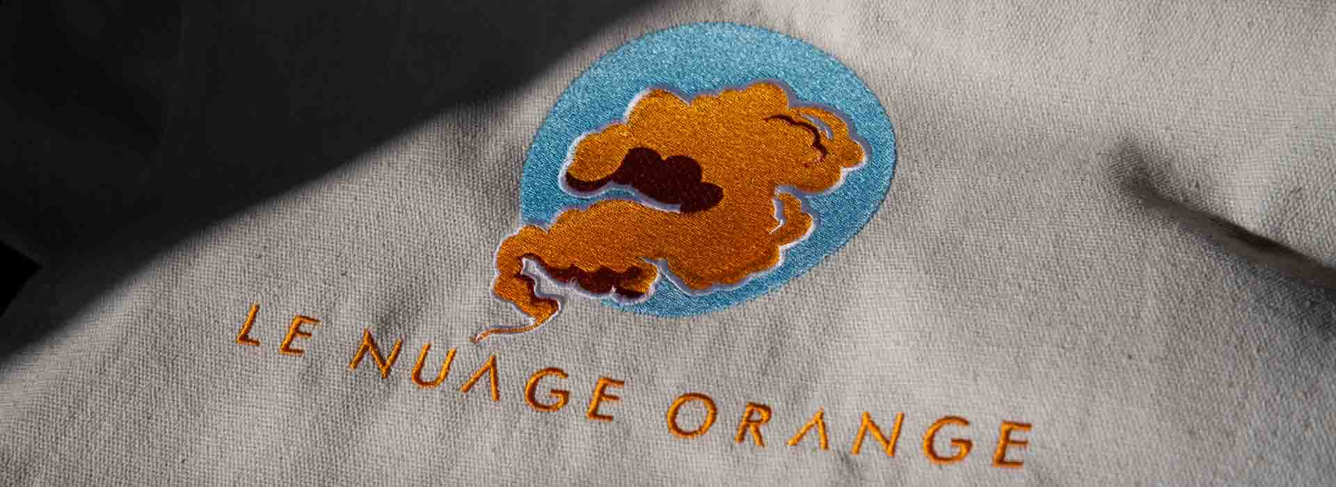 Broderie Logo Le Nuage Orange