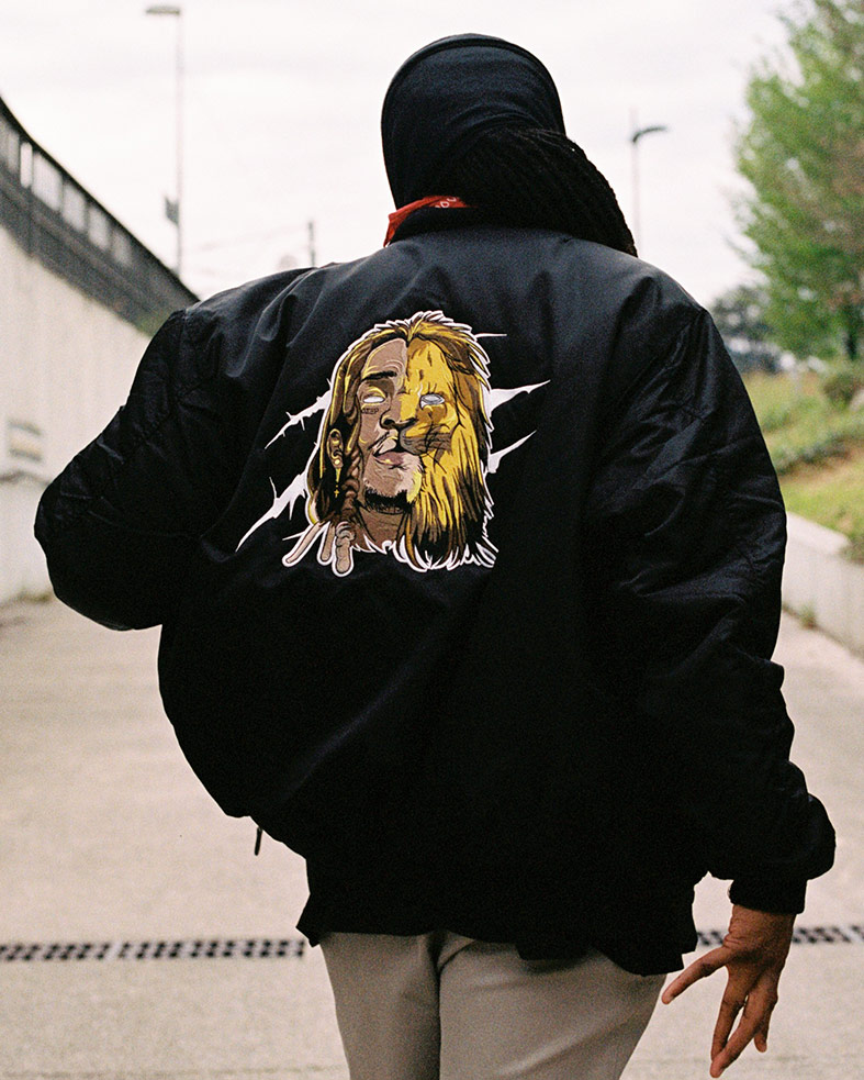 Bombers personnalisé en broderie pour Dexter danseur Artiste Hip-Hop Krump. Broderie bombers personnalisé